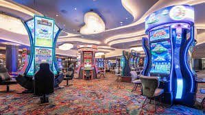 Zumo1688 တွင် Poker နှင့် Card Games ကစားနေသော မြန်မာ ကစားသမားများ